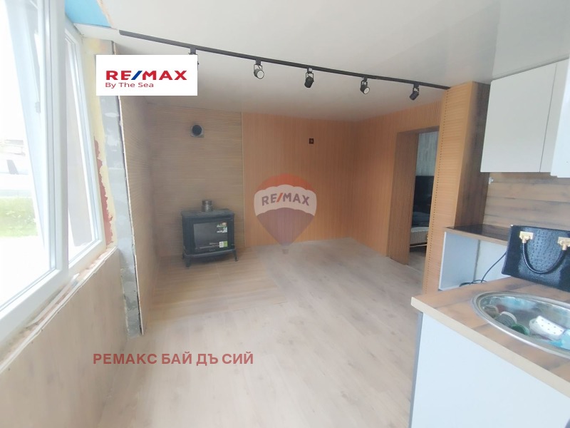 Na sprzedaż  Dom Warna , m-t Perczemlijata , 207 mkw | 95505472 - obraz [8]
