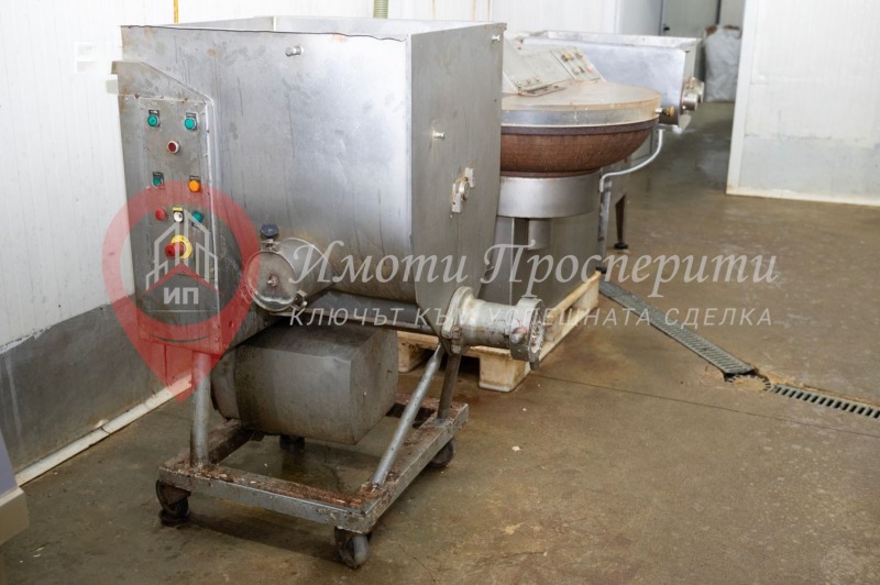 Продава ПРОМ. ПОМЕЩЕНИЕ, с. Капитан Димитриево, област Пазарджик, снимка 10 - Производствени сгради - 52884645