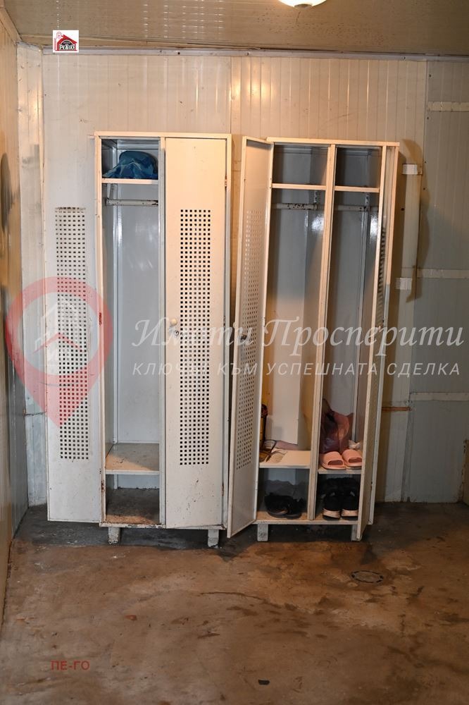 Продава ПРОМ. ПОМЕЩЕНИЕ, с. Капитан Димитриево, област Пазарджик, снимка 17 - Производствени сгради - 52884645