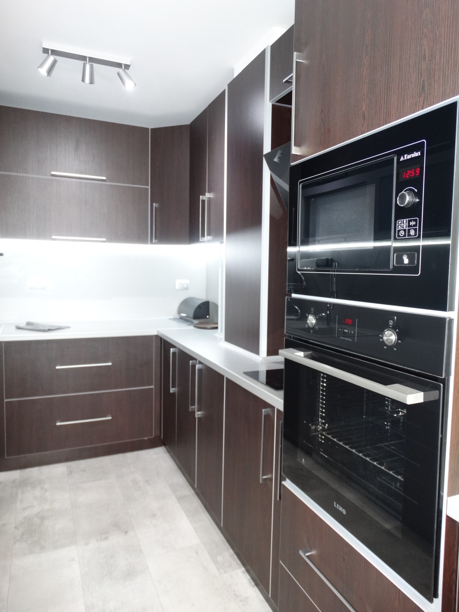 Продава 3-СТАЕН, гр. Велико Търново, Картала, снимка 5 - Апартаменти - 53992601