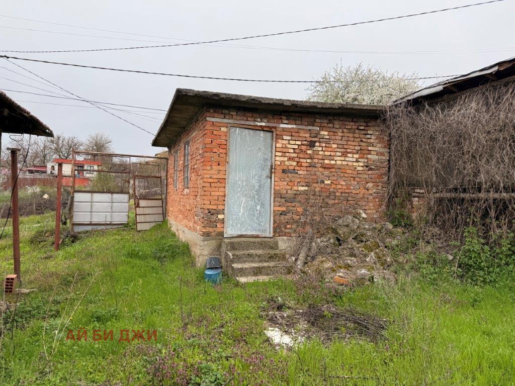 Продава КЪЩА, с. Червена вода, област Русе, снимка 2 - Къщи - 54232346