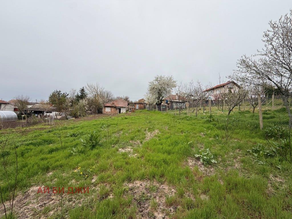 Продава КЪЩА, с. Червена вода, област Русе, снимка 8 - Къщи - 54232346