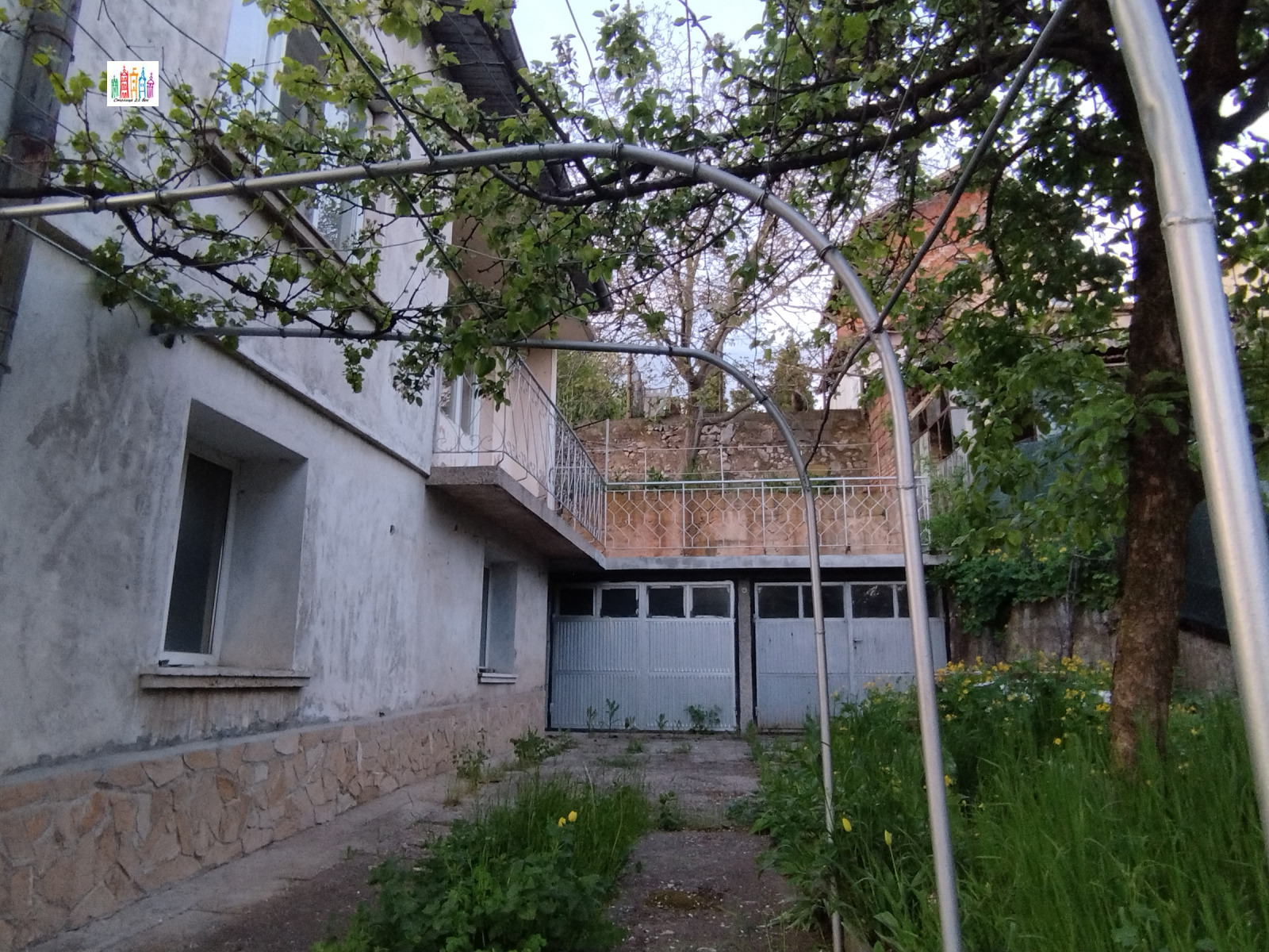 Продава КЪЩА, гр. Перник, Ралица, снимка 2 - Къщи - 54466632