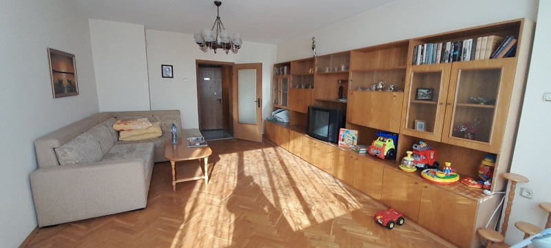 Продава 3-СТАЕН, гр. Плевен, Идеален център, снимка 5 - Апартаменти - 53073175