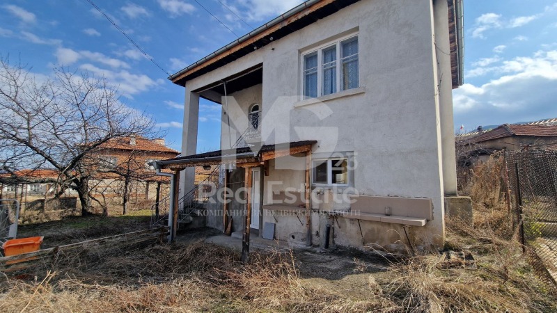 Продава КЪЩА, с. Новаково, област Пловдив, снимка 2 - Къщи - 49188949