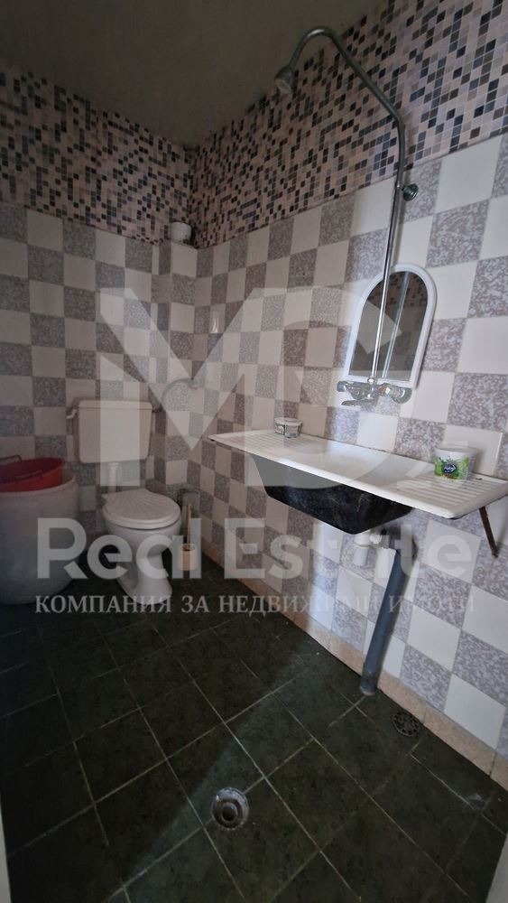 Продава КЪЩА, с. Новаково, област Пловдив, снимка 8 - Къщи - 49188949