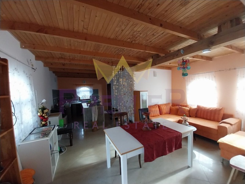 Продава КЪЩА, с. Приселци, област Варна, снимка 11 - Къщи - 52649079