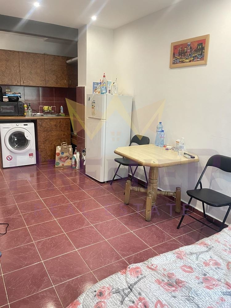 Προς πώληση  1 υπνοδωμάτιο Βαρνα , ΒΗΝΣ-ΤΣερβεν πλοτσταδ , 90 τ.μ | 70534602