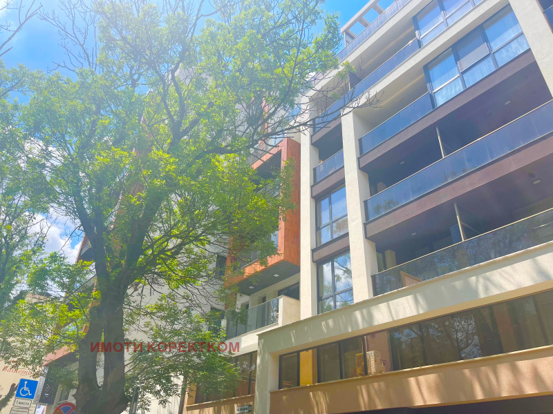À venda  3 quartos Sofia , Centar , 150 m² | 32397405 - imagem [2]