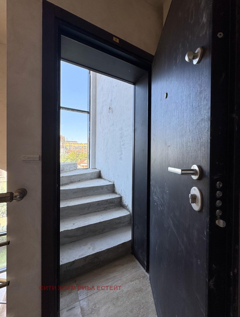 De vânzare  Maisonette Plovdiv , Camenița 1 , 193 mp | 61823871 - imagine [4]