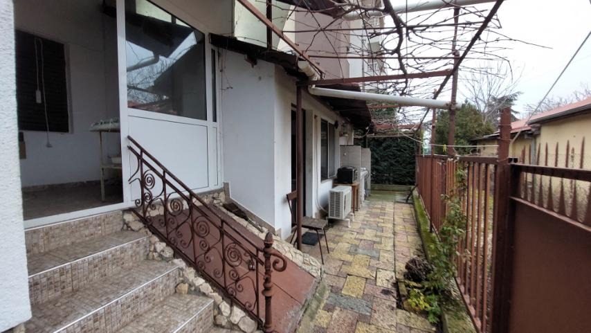 Продава КЪЩА, гр. Балчик, област Добрич, снимка 4 - Къщи - 53655573