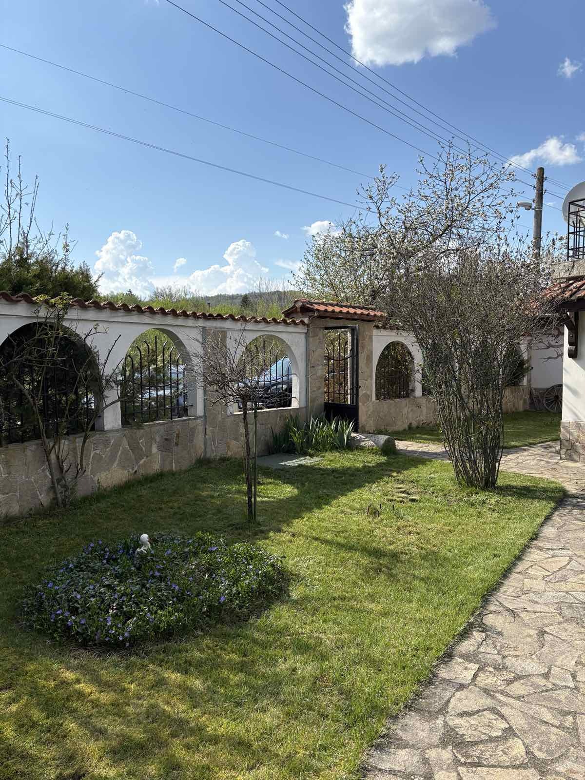 Продава КЪЩА, с. Средногорово, област Стара Загора, снимка 2 - Къщи - 53993062