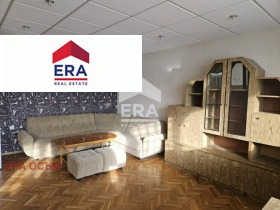 Μεζονέτα ΤΣερβεν βριαγ, Λοβετσ