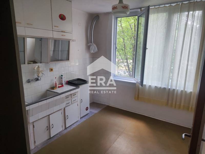 Продава  2-стаен град Ямбол , Зорница , 73 кв.м | 37599527 - изображение [3]