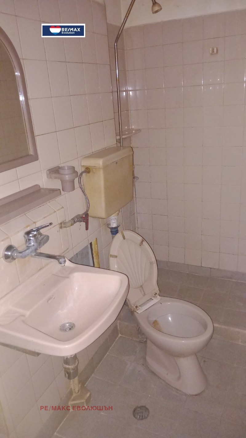 De vânzare  1 dormitor Razgrad , Abitrus , 59 mp | 46079350 - imagine [5]