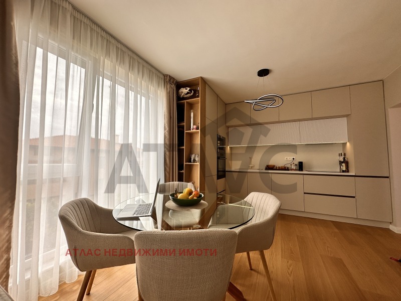 Продава  3-стаен град Пловдив , Остромила , 100 кв.м | 48987092 - изображение [4]