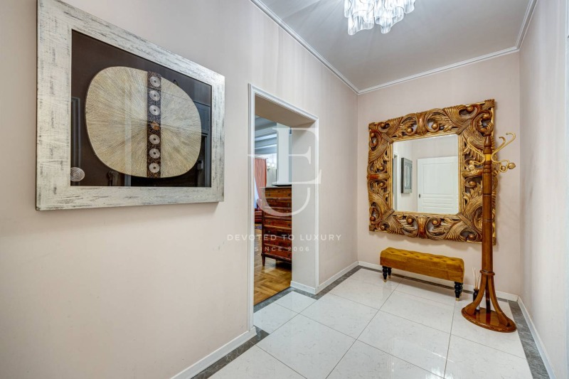 Продава 4-СТАЕН, гр. София, Докторски паметник, снимка 2 - Апартаменти - 53258214