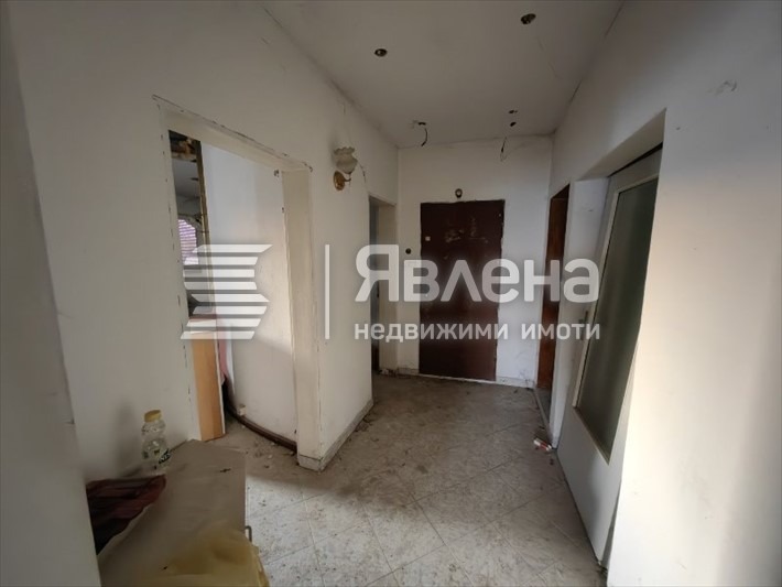 Продава  Многостаен град Благоевград , Освобождение , 130 кв.м | 37518440 - изображение [4]