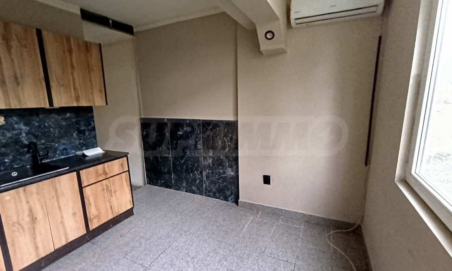 Продава 3-СТАЕН, гр. Велико Търново, Център, снимка 3 - Апартаменти - 54155432