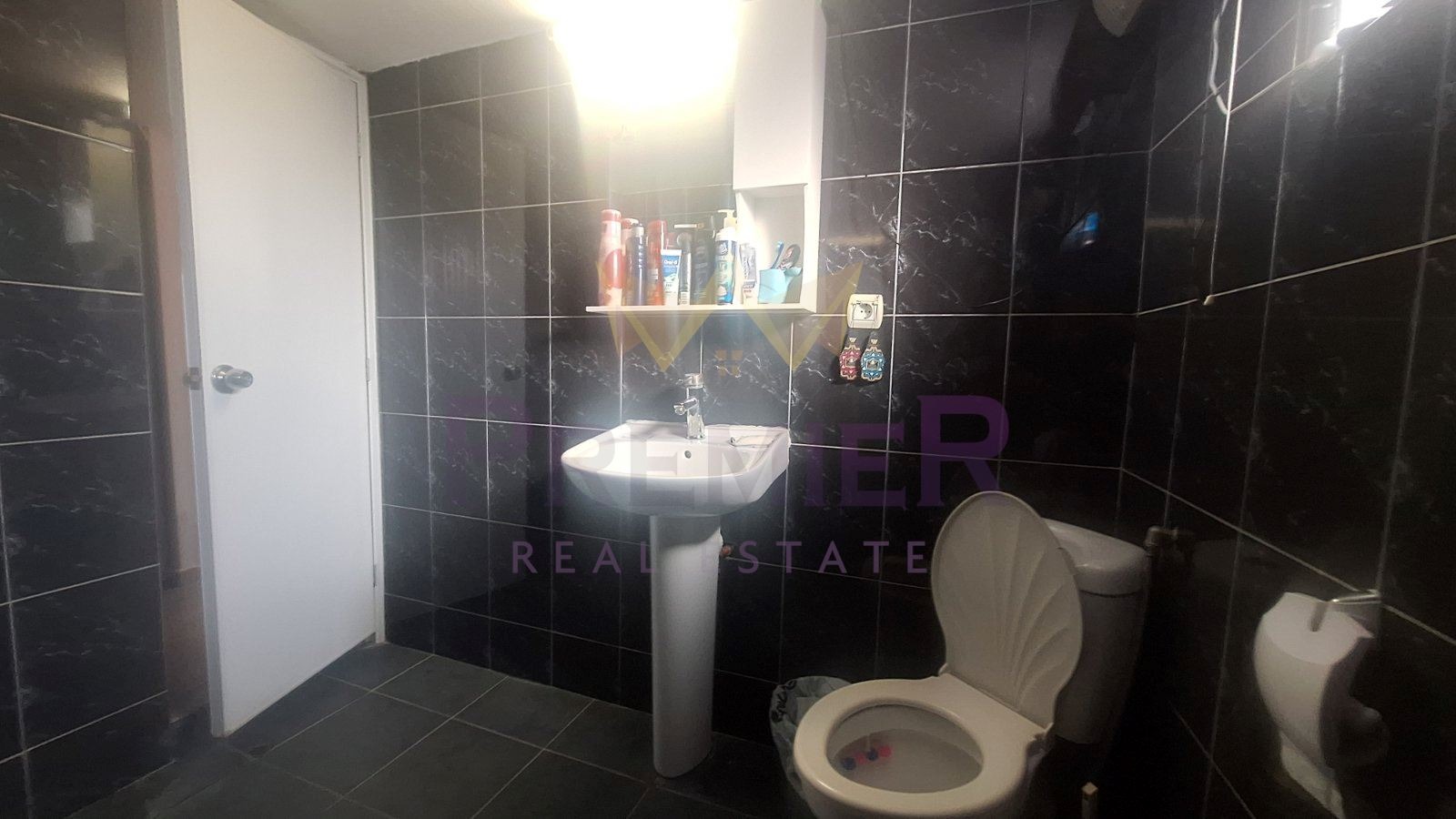 Продава КЪЩА, гр. Провадия, област Варна, снимка 11 - Къщи - 53721648