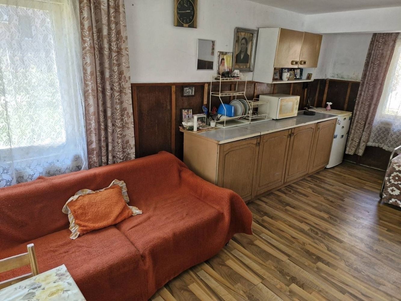 Продава КЪЩА, гр. София, с. Волуяк, снимка 3 - Къщи - 54079470