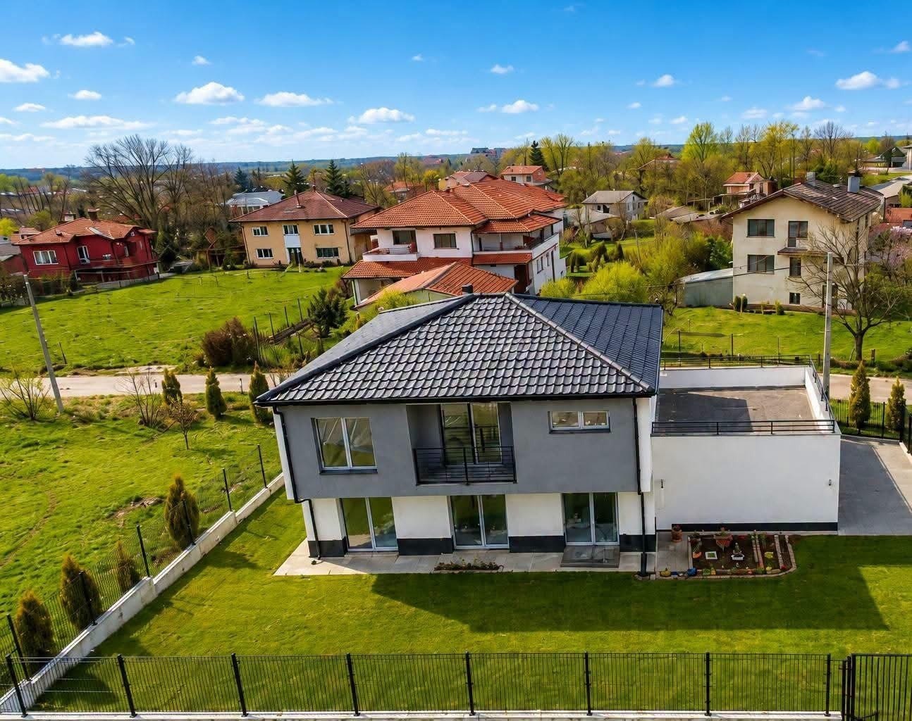 Продава КЪЩА, с. Хераково, област София област, снимка 2 - Къщи - 55935463