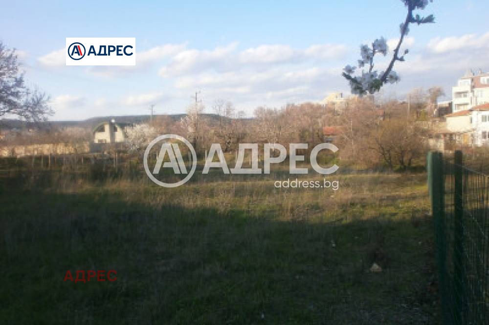 Продава ПАРЦЕЛ, гр. Варна, м-т Долна Трака