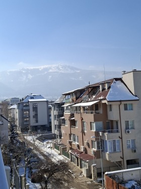 2 camere da letto Vitosha, Sofia 9