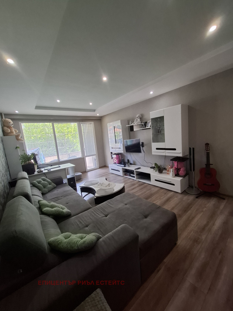 Продава  2-стаен град Перник , Мошино , 66 кв.м | 81621726