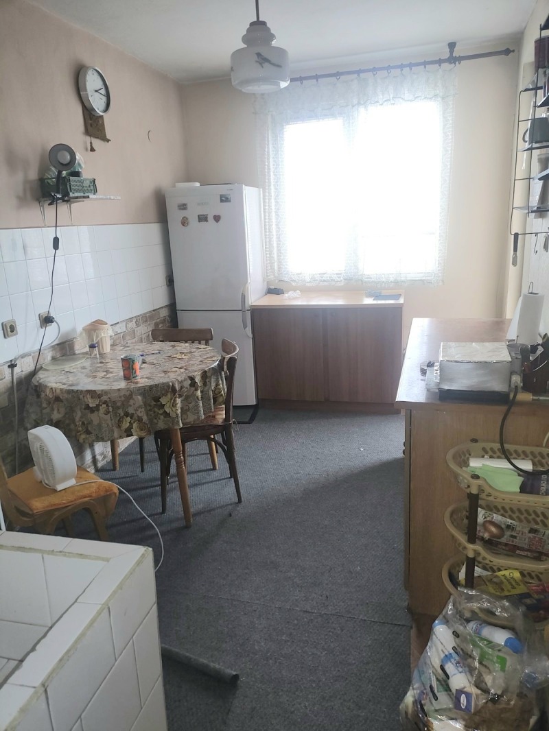 Продава 2-СТАЕН, гр. Русе, Хъшове