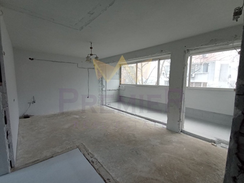 À venda  2 quartos Varna , VINS-Tcherven plochtchad , 78 m² | 35256313 - imagem [2]