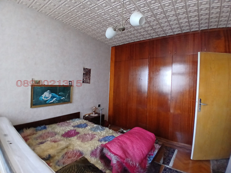 Продава 4-СТАЕН, гр. Търговище, Запад 1, снимка 5 - Апартаменти - 52779335