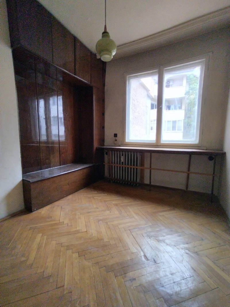 Продава МНОГОСТАЕН, гр. Плевен, Идеален център, снимка 8 - Апартаменти - 53506272