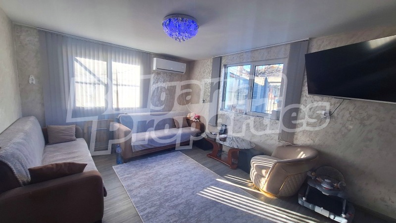 Продава КЪЩА, с. Боянци, област Пловдив, снимка 8 - Къщи - 53173951