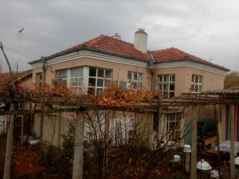 Продава КЪЩА в област Бургас, с. Прилеп - 100 кв.м / 42 000 € » 82 144.86 лв.
