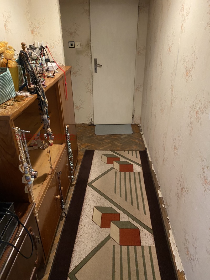 Продава МНОГОСТАЕН, гр. Дупница, област Кюстендил, снимка 9 - Апартаменти - 52781039