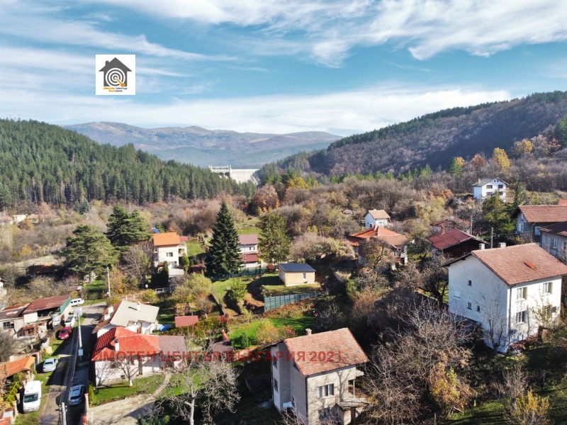 Продава КЪЩА, с. Студена, област Перник, снимка 3 - Къщи - 53006472