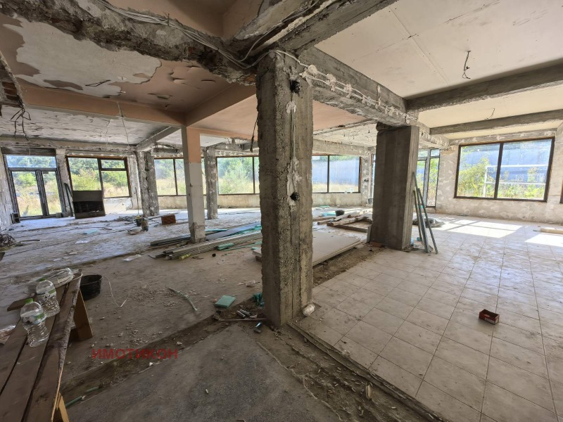 Продава ХОТЕЛ, гр. Нова Загора, област Сливен, снимка 2 - Хотели - 52692906