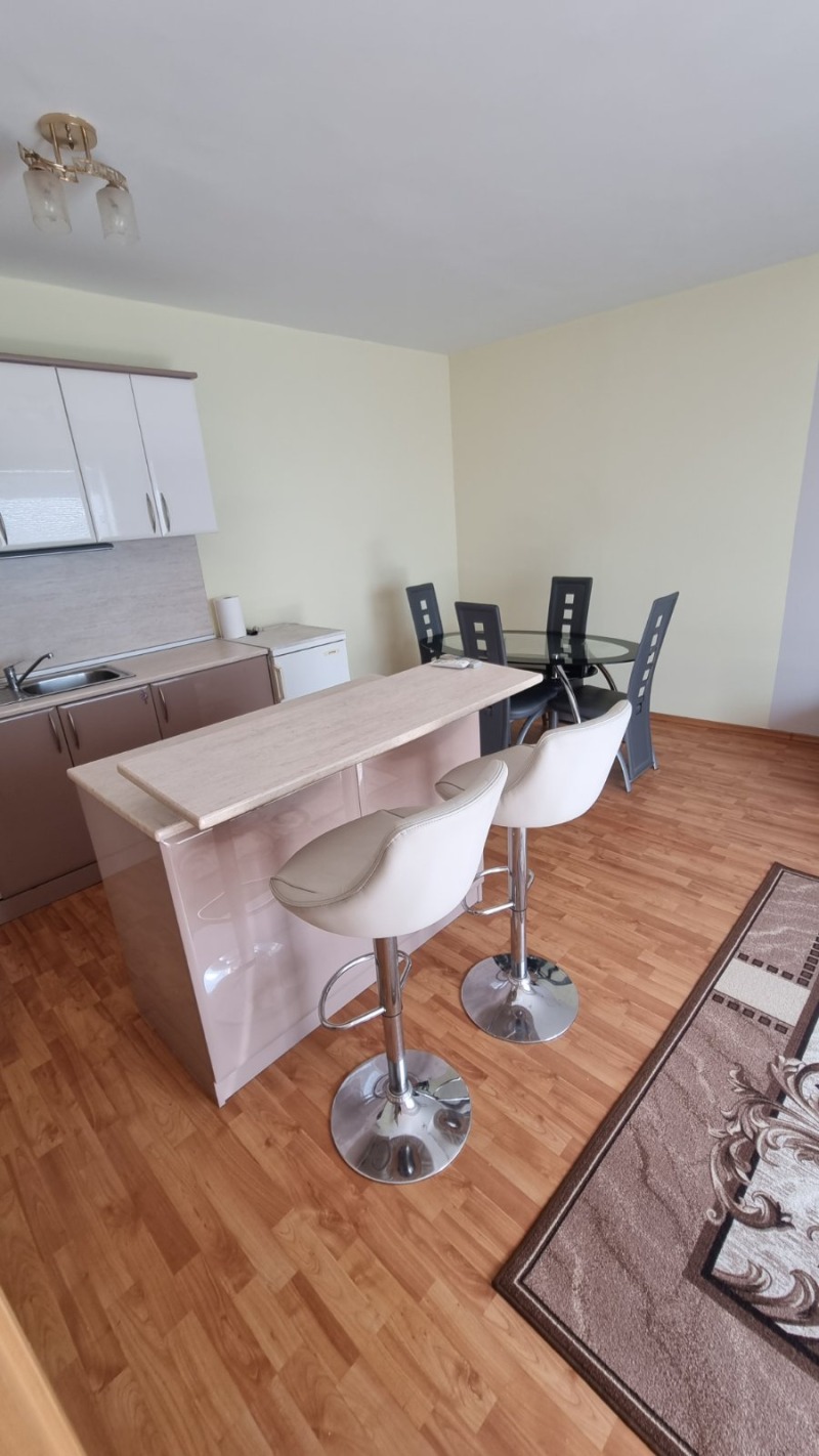 Продава 2-СТАЕН в град Пазарджик, Център - 81 кв.м / 75 000 € » 146 687.25 лв., ЛИА ВИП ХАУС ООД