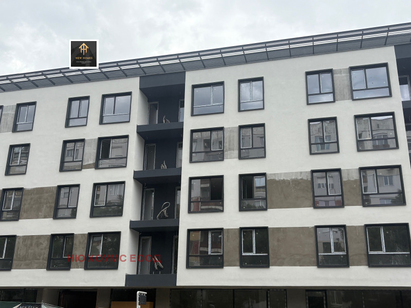 In vendita  2 camere da letto Sofia , Liulin 4 , 174 mq | 61831646