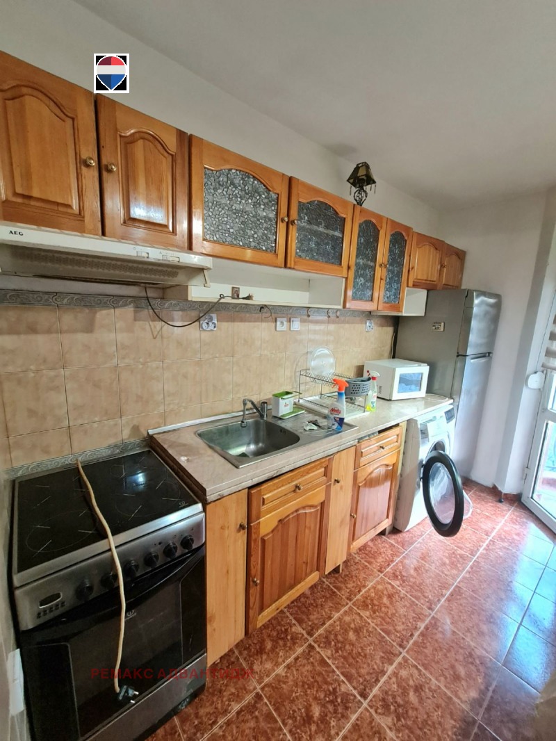 Продава 3-СТАЕН, гр. Пловдив, Южен, снимка 3 - Апартаменти - 53163067