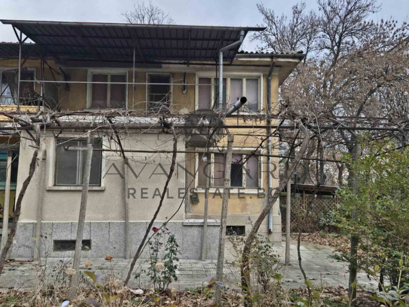 Продава КЪЩА, гр. Пловдив, Кършияка, снимка 2 - Къщи - 53286065