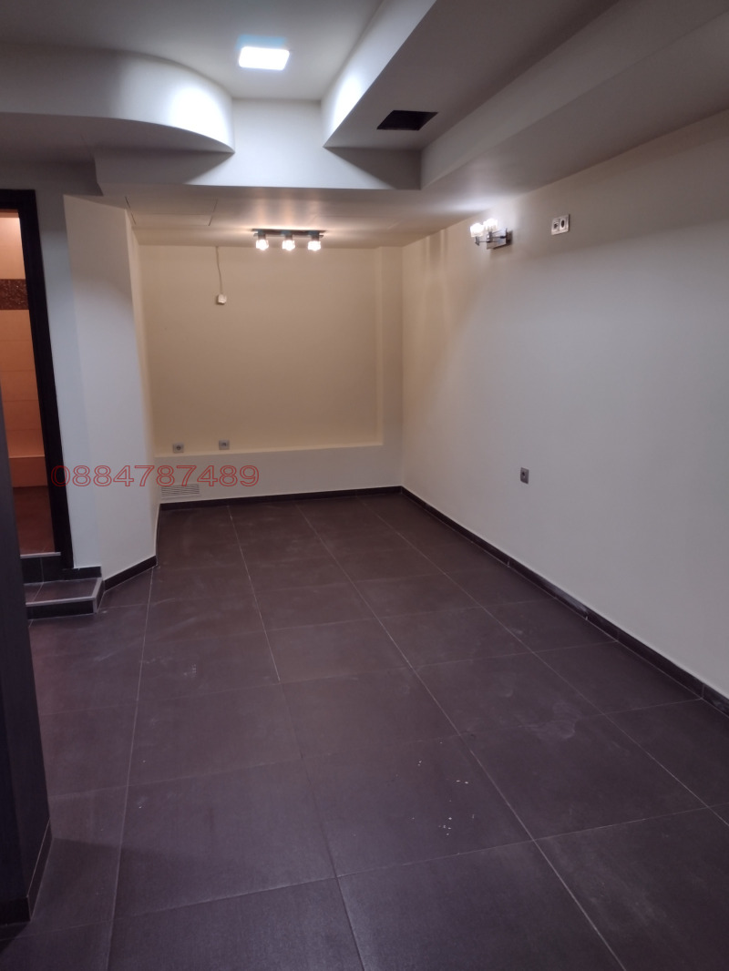 À vendre  Bâtiment industriel Pleven , Idealen tsentar , 65 m² | 20847410 - image [2]