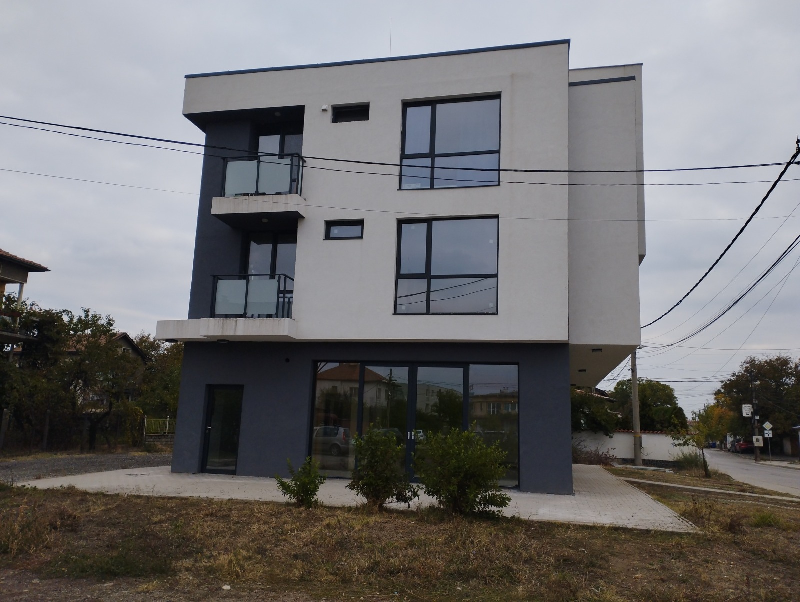 Продава 3-СТАЕН, гр. София, Враждебна, снимка 2 - Апартаменти - 52334984