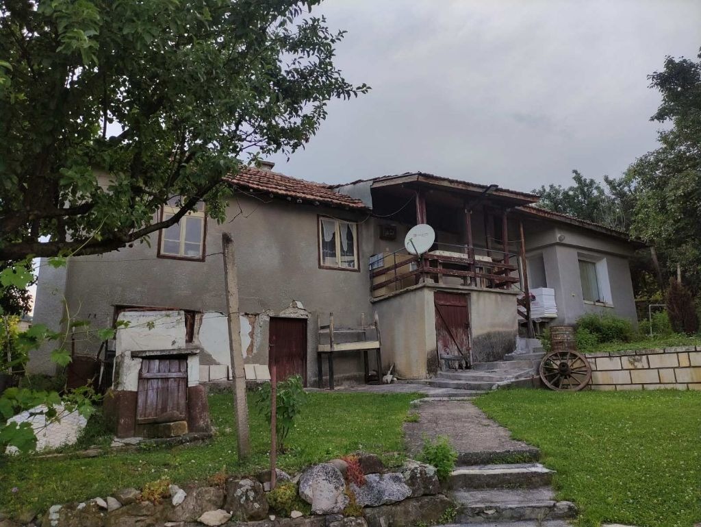 Продава КЪЩА, с. Типченица, област Враца, снимка 2 - Къщи - 55652550