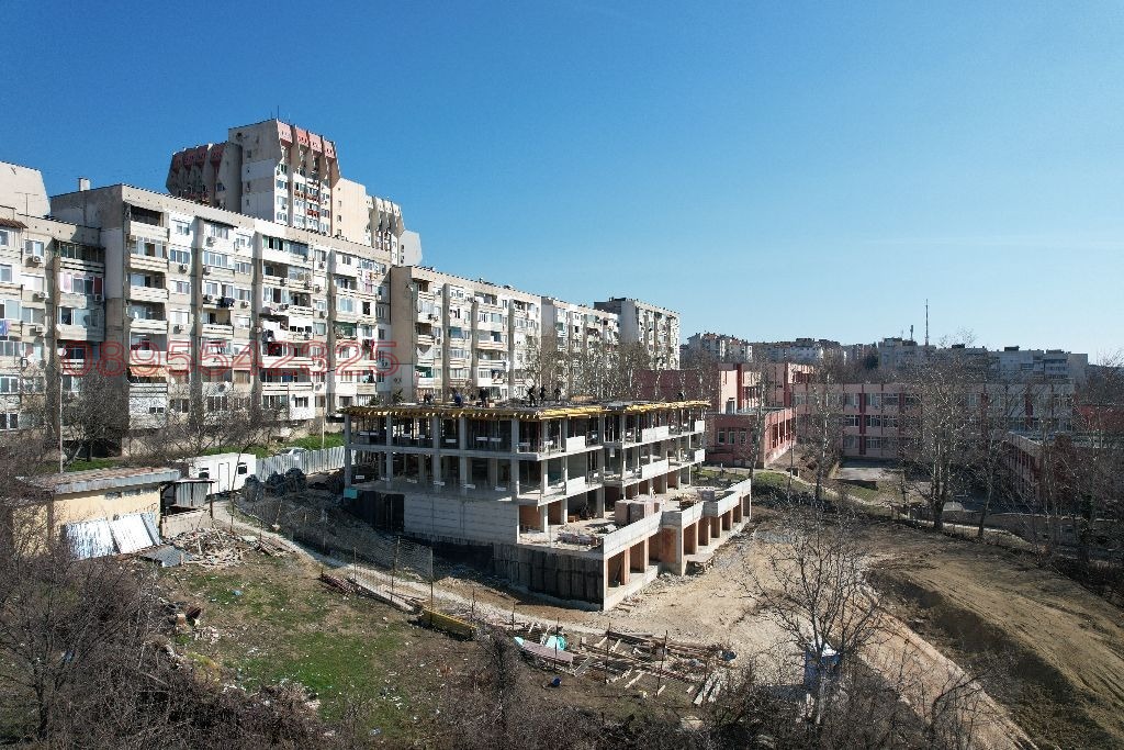 Продава ГАРАЖ, ПАРКОМЯСТО, гр. Плевен, Дружба 1, снимка 2 - Гаражи и паркоместа - 54968362
