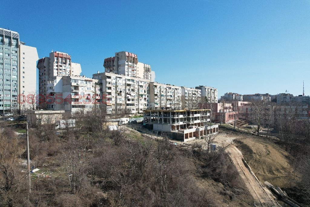 Продава ГАРАЖ, ПАРКОМЯСТО, гр. Плевен, Дружба 1, снимка 4 - Гаражи и паркоместа - 54968362