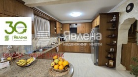 Hus Izgrev, Varna 10