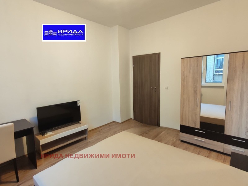 Продава  2-стаен, град София, Център •  270 000 EUR • ID 95538301 — holmes.bg - [1] 