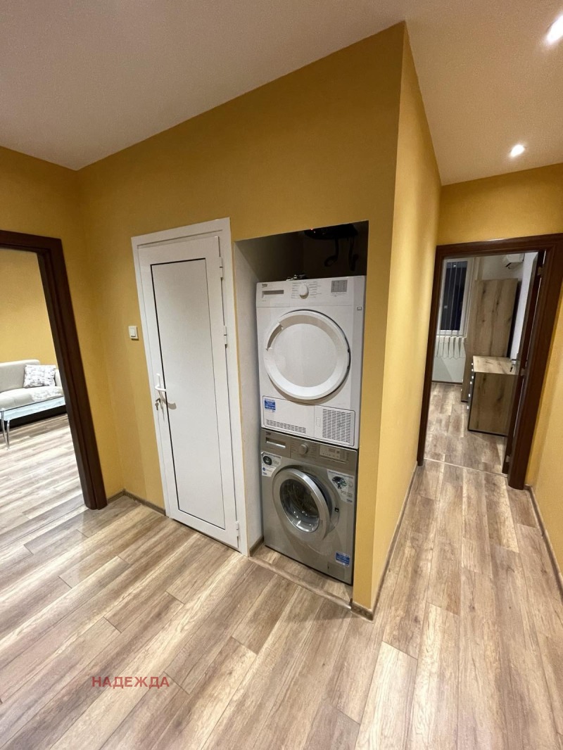 Продава  3-стаен град Плевен , Широк център , 79 кв.м | 41573682 - изображение [11]